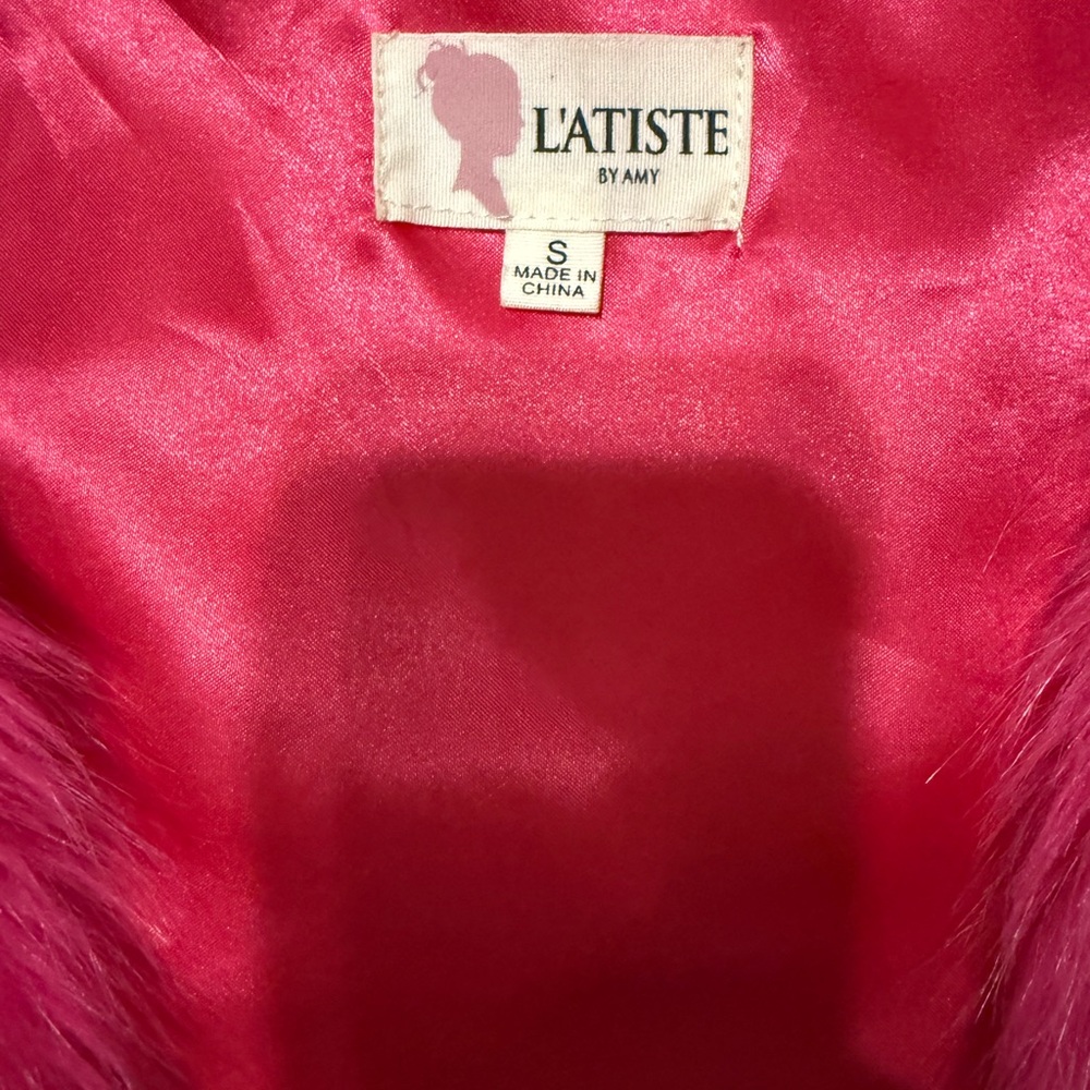 L'ATISTE Vibrant Pink Faux Fur Vest - Picture 2 of 3